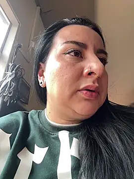 Snapshot of Abril_Luv chatting on July 2026 08:44:02 PM Abril Luv online show from July 2026 08:44:02 PM