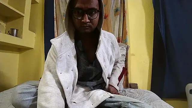 Cute boy2000 online show from December 2024 07:42:02 PM