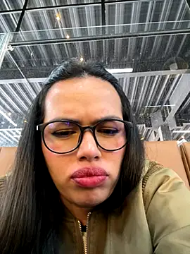 andra rose online show from November 2025 07:45:02 PM