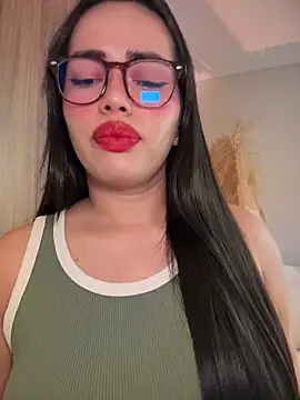 Snapshot of andra_rose chatting on July 2026 11:19:02 PM andra rose online show from July 2026 11:19:02 PM