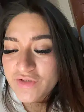 LuceroRm online show from September 2025 05:30:01 AM