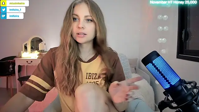 ImKeira online show from November 2025 07:52:02 PM