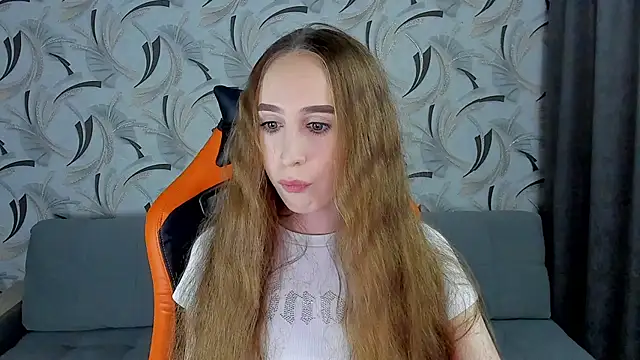 Snapshot of _mira_cle_ chatting on December 2024 10:47:01 PM  mira cle  online show from December 2024 10:47:01 PM