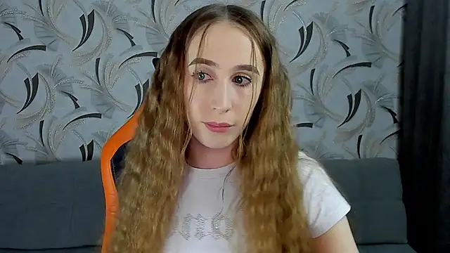 Snapshot of _mira_cle_ chatting on December 2024 11:08:02 PM  mira cle  online show from December 2024 11:08:02 PM