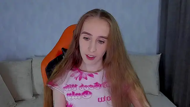 Snapshot of _mira_cle_ chatting on November 2025 11:37:02 PM  mira cle  online show from November 2025 11:37:02 PM