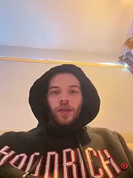 Z1uk online show from December 2024 07:22:01 PM