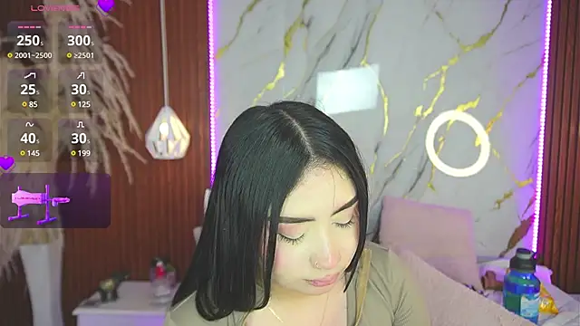 haylie  online show from December 2024 06:48:02 AM