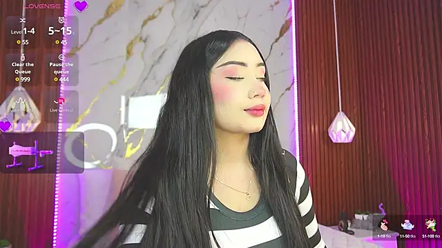 haylie  online show from February 2025 01:23:01 AM