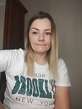 KrissSexi online show from November 2025 11:21:02 AM