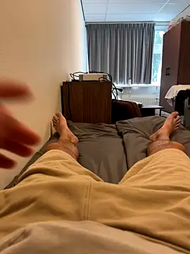 Snapshot of mihaixxx1 chatting on September 2025 02:09:02 PM mihaixxx1 online show from September 2025 02:09:02 PM