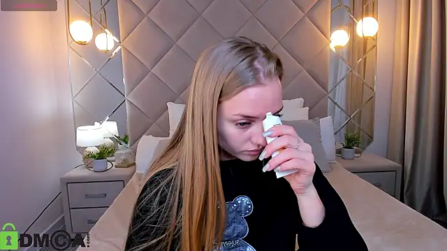 Snapshot of Barbie_Lis chatting on November 2025 12:54:01 AM Barbie Lis online show from November 2025 12:54:01 AM