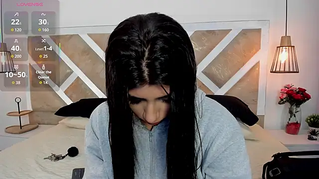 Snapshot of ZiaCalifa chatting on June 2026 11:53:01 AM ZiaCalifa online show from June 2026 11:53:01 AM