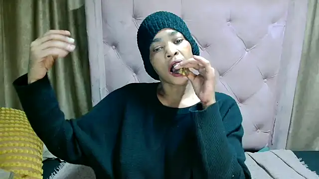 Snapshot of AFRICANGODDESSXXX chatting on April 2026 09:23:02 PM AFRICANGODDESSXXX online show from April 2026 09:23:02 PM