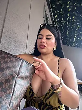 Snapshot of Insane_Issa chatting on March 2026 08:26:01 PM Insane Issa online show from March 2026 08:26:01 PM