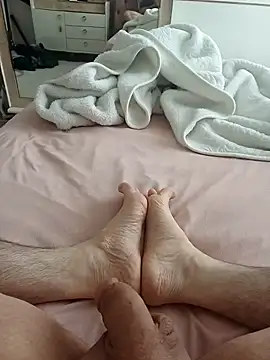 Hardapple01 online show from February 2025 06:37:01 AM