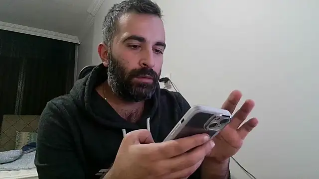 Snapshot of tgltplsr chatting on December 2024 09:00:01 PM tgltplsr online show from December 2024 09:00:01 PM