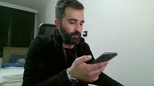 Snapshot of tgltplsr chatting on February 2025 11:26:01 PM tgltplsr online show from February 2025 11:26:01 PM