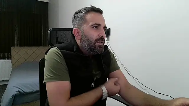 Snapshot of tgltplsr chatting on October 2025 08:41:01 PM tgltplsr online show from October 2025 08:41:01 PM