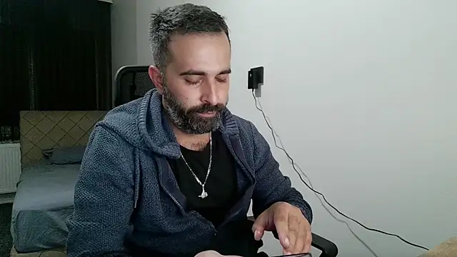 Snapshot of tgltplsr chatting on October 2025 09:49:02 PM tgltplsr online show from October 2025 09:49:02 PM