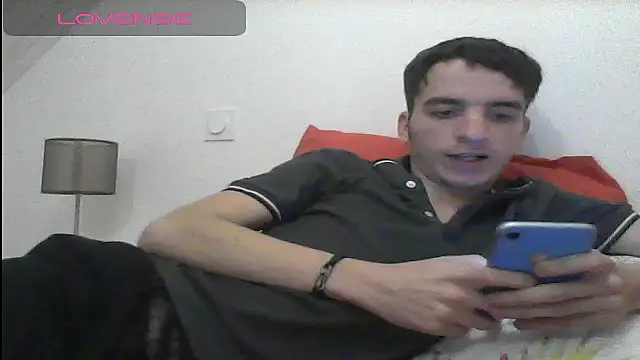 Snapshot of Tombgy07 chatting on February 2025 08:36:01 PM Tombgy07 online show from February 2025 08:36:01 PM