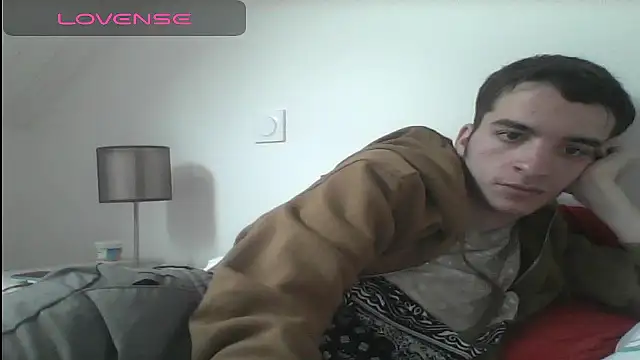 Snapshot of Tombgy07 chatting on February 2025 01:19:02 PM Tombgy07 online show from February 2025 01:19:02 PM