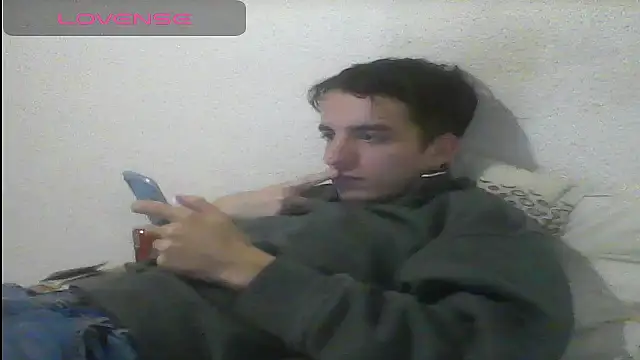 Snapshot of Tombgy07 chatting on March 2025 08:01:02 PM Tombgy07 online show from March 2025 08:01:02 PM