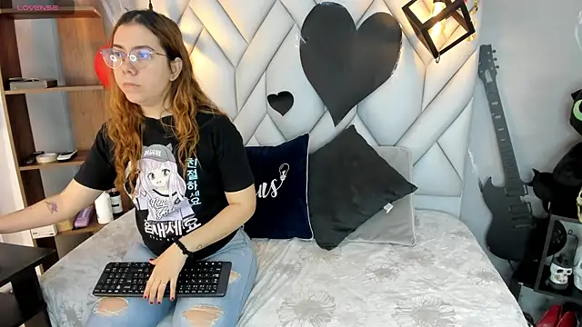 Snapshot of SakuraLee_ chatting on February 2025 01:38:02 PM SakuraLee online show from February 2025 01:38:02 PM