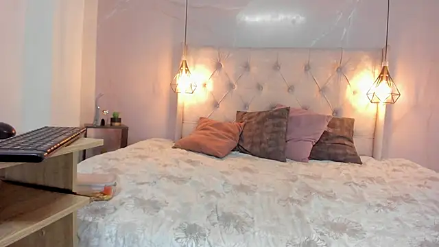 Snapshot of SakuraLee_ chatting on September 2025 01:43:02 PM SakuraLee online show from September 2025 01:43:02 PM