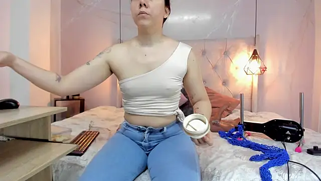 Snapshot of SakuraLee_ chatting on September 2025 01:49:02 PM SakuraLee online show from September 2025 01:49:02 PM