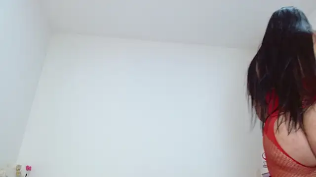 Snapshot of sashacreamy_ chatting on December 2024 03:47:01 PM sashacreamy online show from December 2024 03:47:01 PM