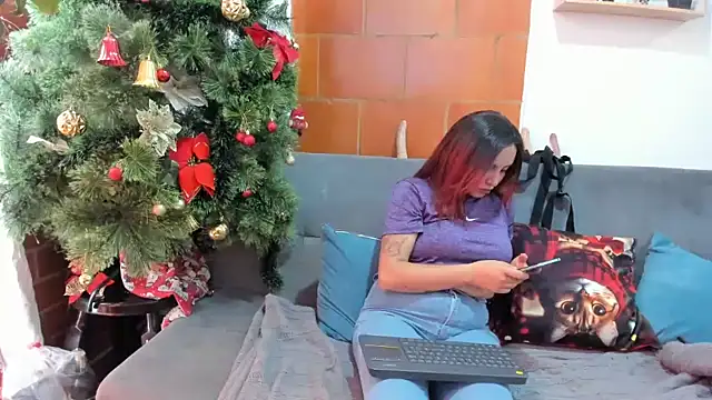 girls on fire  online show from December 2024 03:26:02 PM