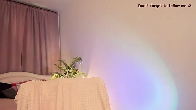 LauraCoy online show from February 2025 08:23:02 PM