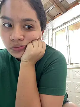 Snapshot of moncerrat_luna chatting on May 2026 09:19:01 PM moncerrat luna online show from May 2026 09:19:01 PM