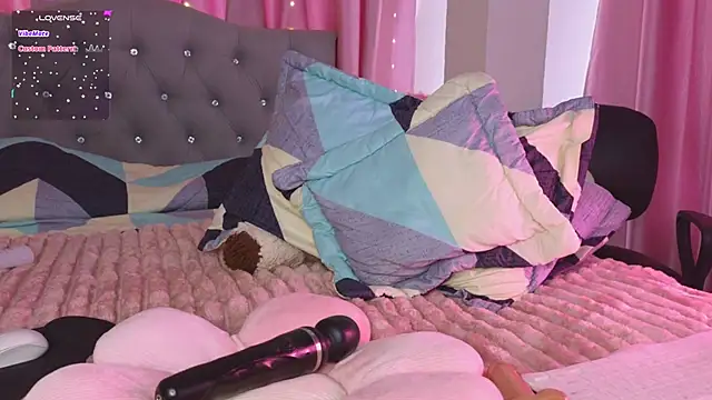 Emiily Scott1 online show from March 2025 05:28:01 PM