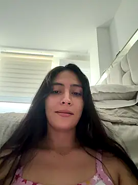 Sophie  Foxxx online show from December 2025 04:12:02 PM