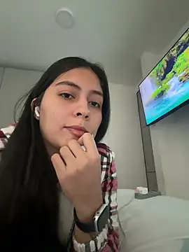 Sophie  Foxxx online show from March 2026 01:06:02 PM