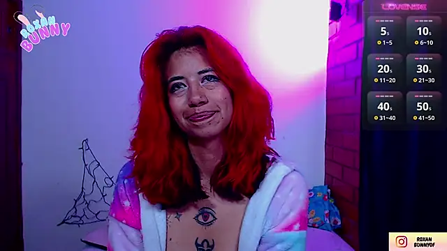 Roxanbunny1 online show from October 2025 12:02:01 PM