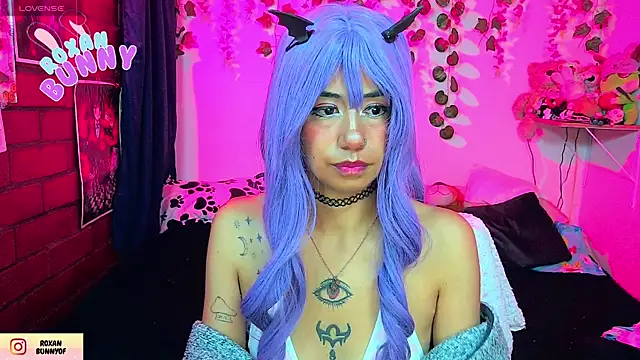 Snapshot of Roxanbunny1 chatting on July 2026 03:33:01 AM Roxanbunny1 online show from July 2026 03:33:01 AM