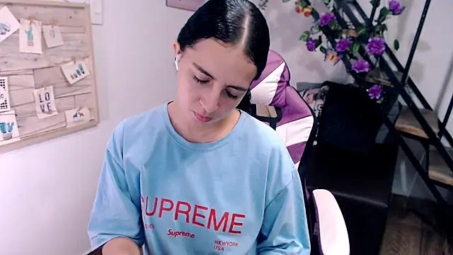 samantha baby  online show from April 2026 05:50:02 PM