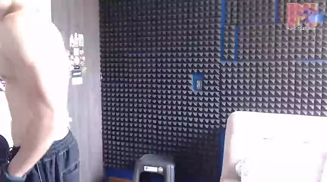 Curly Angel24 online show from February 2025 06:17:01 PM