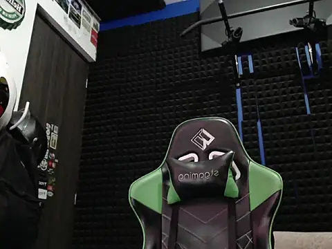 Curly Angel24 online show from October 2025 11:14:01 PM