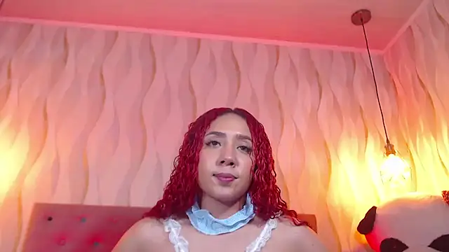 IsabelaLatina online show from November 2025 03:34:02 PM