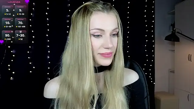 Lilianna Just online show from February 2025 04:21:01 PM