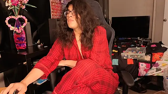 ShinyCherub online show from March 2025 04:09:02 PM