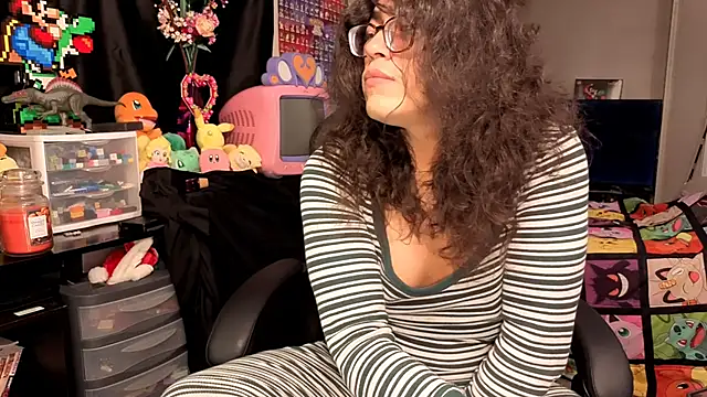 ShinyCherub online show from October 2025 12:31:01 AM