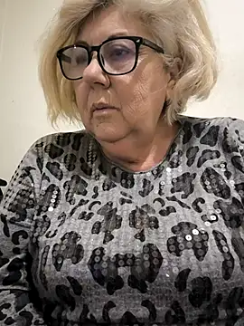 Snapshot of Merilulla chatting on February 2026 06:13:02 PM Merilulla online show from February 2026 06:13:02 PM