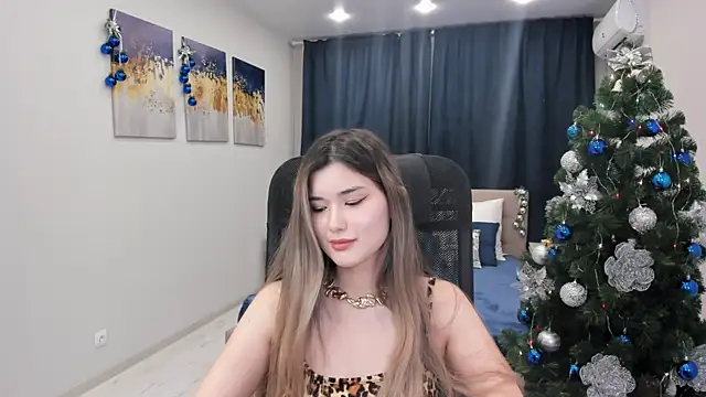 AnneTLi online show from December 2024 09:50:02 AM