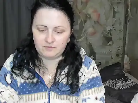Snapshot of Lillian2 chatting on April 2026 08:14:02 PM Lillian2 online show from April 2026 08:14:02 PM