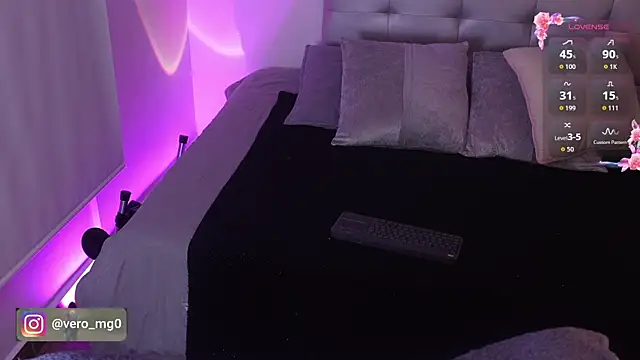  Eyra online show from April 2026 11:54:02 PM