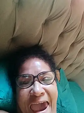 Delicy1 online show from October 2025 10:43:02 AM